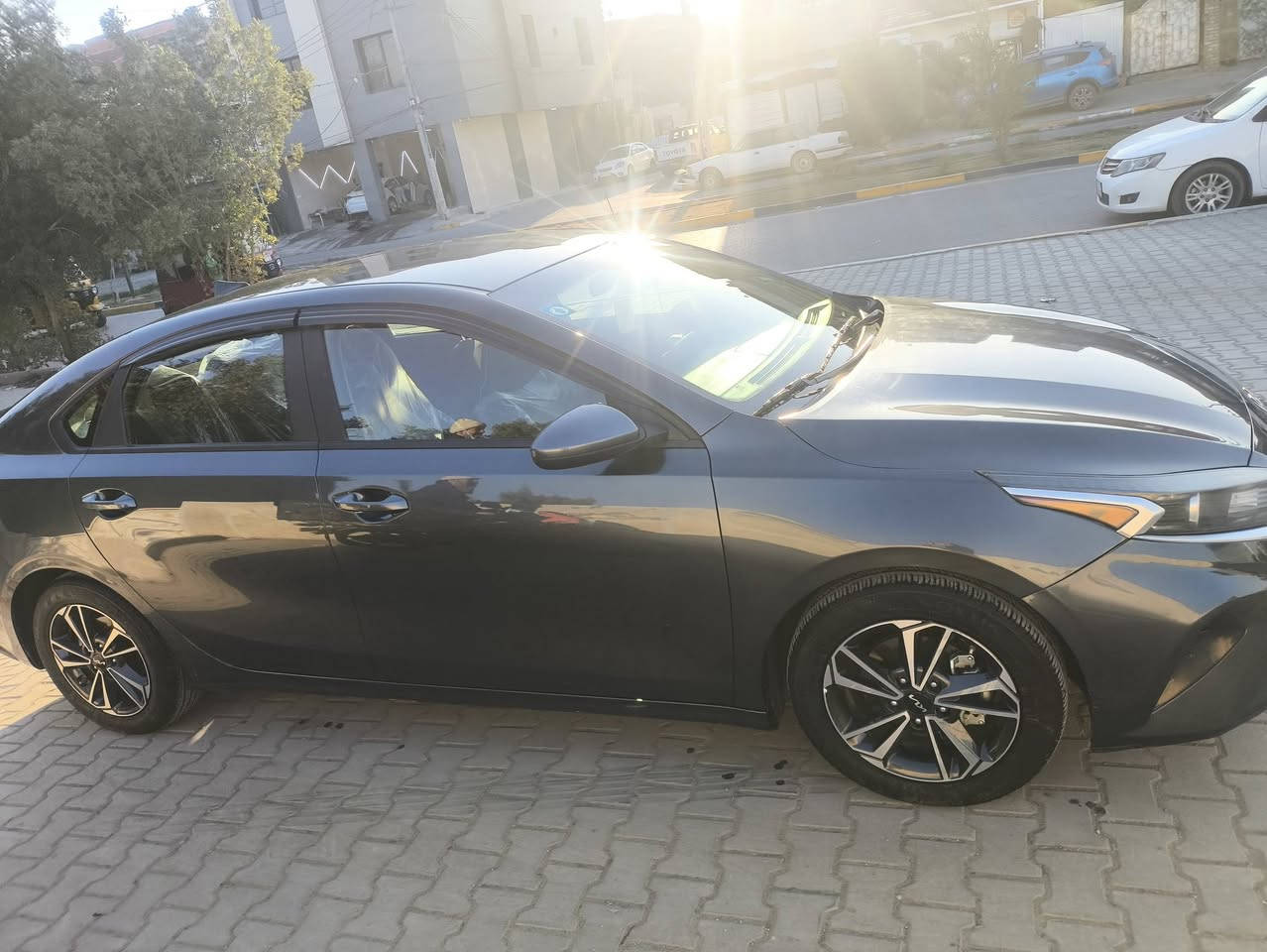 كيا فورتي 2024 ماشية33mi ببهة قطعة وحدة فقط بنيد مصبوغ سياره جديدة معنى الكلمة 145ورقة وبيهة مجال بسيط صور حادث امريكا مع المنشور
***********
