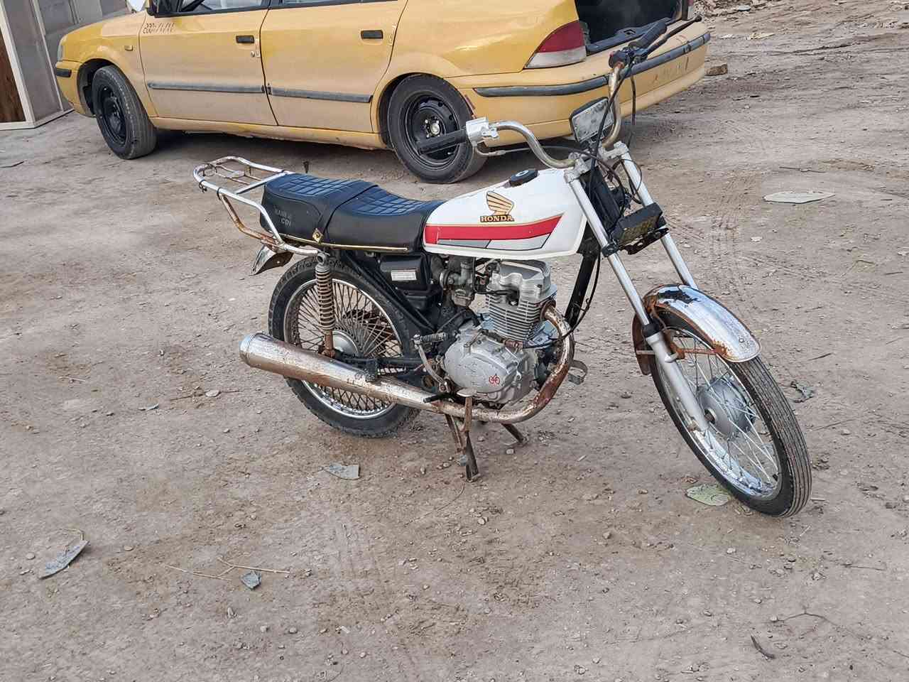 دراجه ايراني للبيع اوراق اصولي 
مكان/عفك/الدوانيه 
السعر ٤٥٠الف وبيه مجال


**إذا كنت صاحب هذا الإعلان وتريد حذفه لأي سبب، رجاءا أرسل رسالة إلى الدعم الفني**