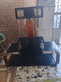 ميز • لبيع • سعر خاص