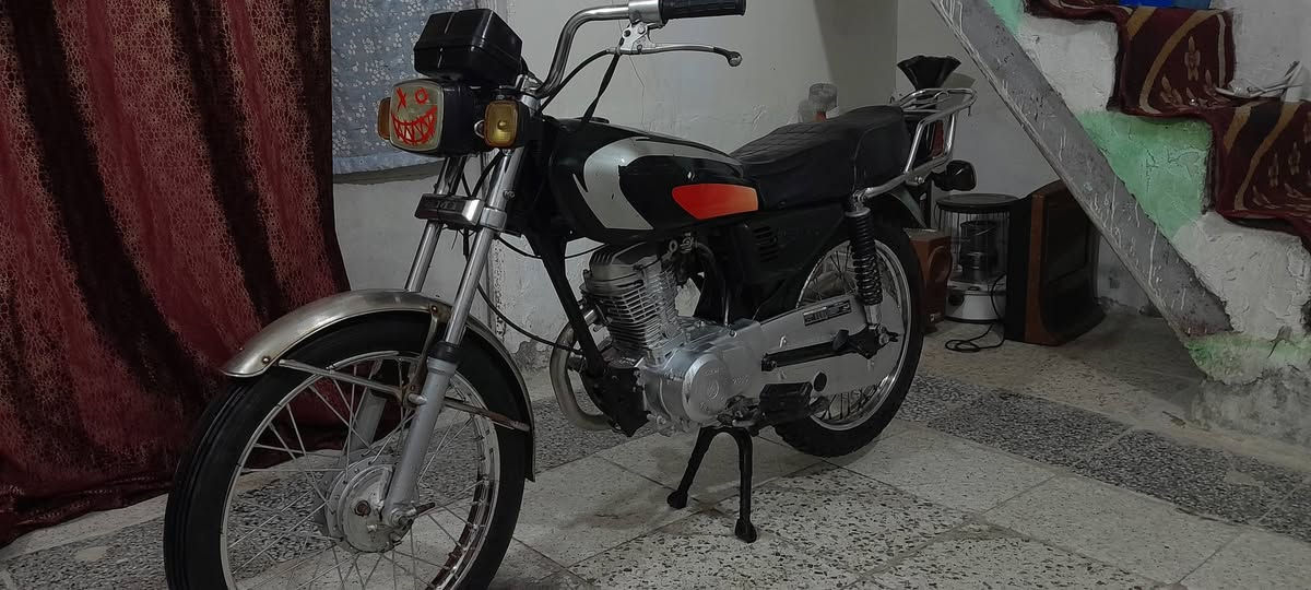 السلام عليكم
اربعه كير مديل2015 أوراق اصولي نضيفه شوفة عينك مكينه مفتوحه وكيلهه العارضي السعر 475 وبيهه مجال اتصل وبيك خيل وتدلل اذا شراي ماردك *********** مفتوح 24 ساعه اتصل بأي وقت
