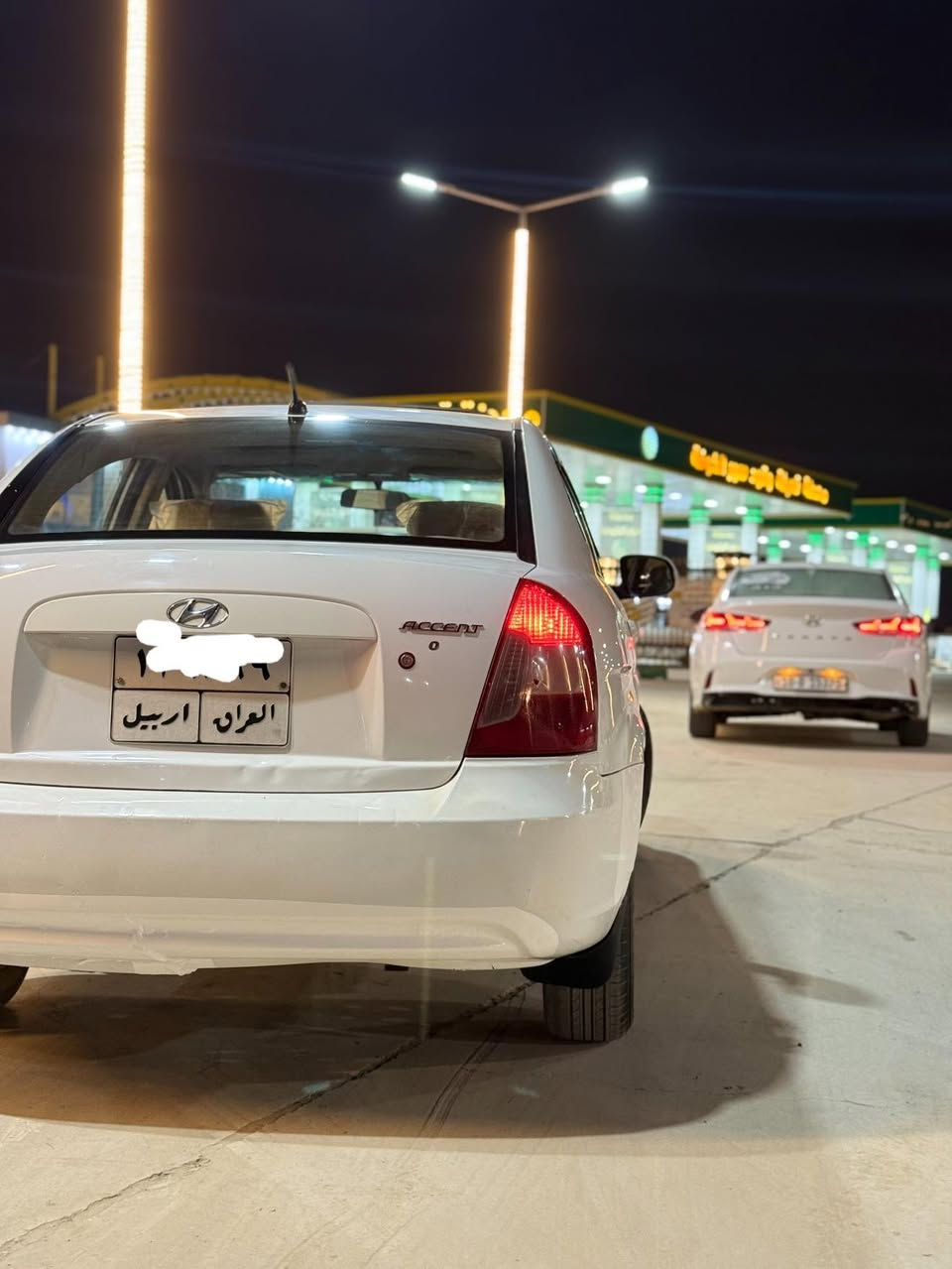 السلام عليكم اكسنت 2010 رقم أربيل محرك 1600 فول فتحه سياره حلوه وجديده بيه تبديل باب الصدر فقط بدون ضربه اثر شخوط مكان السياره النجف للاستفسار اتصل ***********
