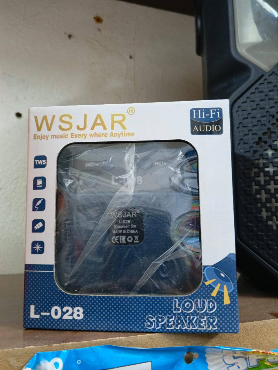 تعلن مكتبة حسين عن وصول وجبه جديده من سماعات بلوتوث و رجل الفضائي بنسب الاسعار 
العنوان شارع المدرسه قرب محطة ماي ارو نبع الفرات واتساب *********** ورسعار جوا صور
