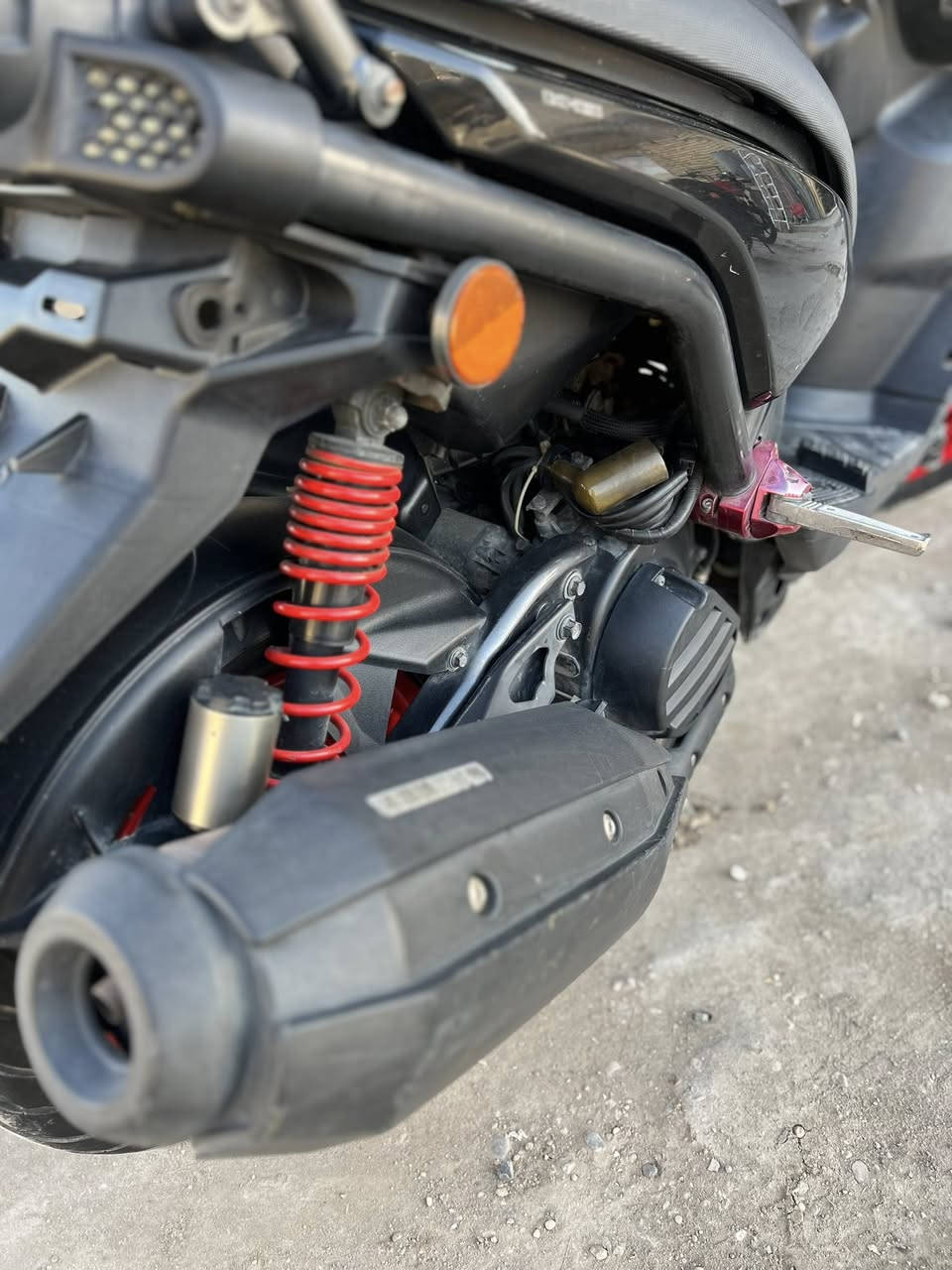 السلام عليكم سكنس جبلي 2014 رمبة نزلته على ايدي صار شهر ستيرن رياضي شيالات رياضي منفذ شحن بيه دراجه خير من الله تخبل جيب فيتر وتعال افحص للاستفسار ***********
