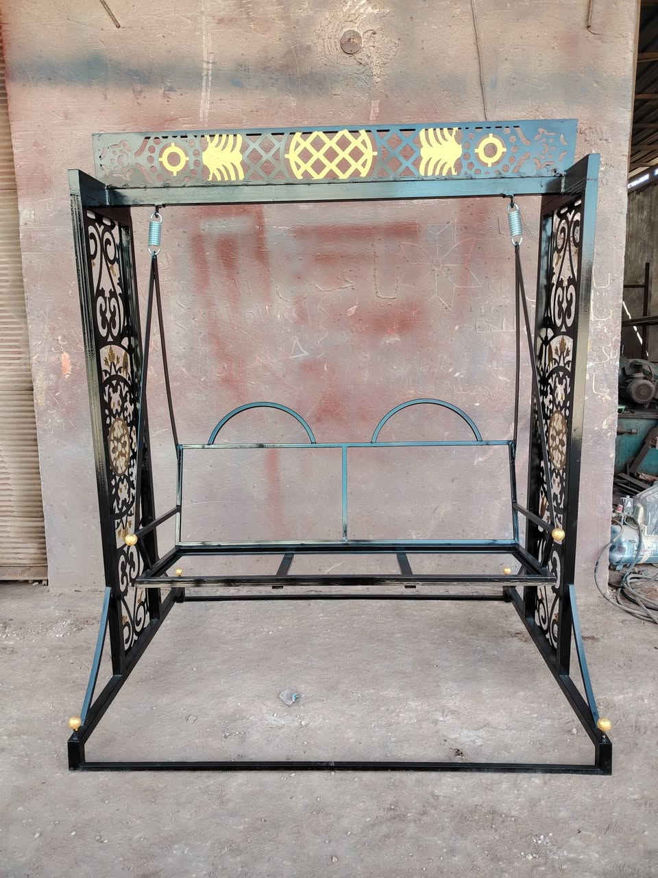 مراجيح للبيع اسعار مناسبه حسين ثجيل الخفاجي بابل القاسم ***********
