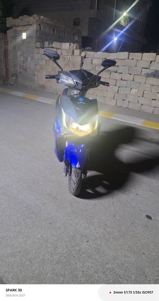 سلام عليكم من رخص لادمن دراجه سكنس لماسه 
بطاريات 10يقره مانع سرقه بصمه 
دراجه حلوه سعر بلاش 300 أو بي مجال 
متواجد عله الفيس ه‍‍***********
