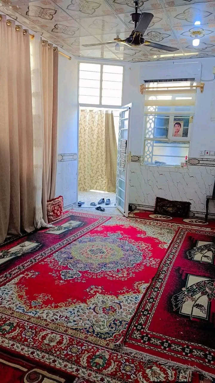 بيت للبيع مساحه 100متر
طابو صرف حي ميسان قطاع 22

قرب شارع بدوريات

طابق ونص صب كونكريت جديد 

الطابق الاول غرفة وصالة ومطبخ واستقبال 

وصحيات داخليه وخارجيه 

الطابق الثاني غرفة وصالة وصحيات 

السعر 127 مع المجال 

اتصال مكتب الخالدي 

***********

او زياره المكتب حي ميسان شارع الكيات 

قبل تقاطع شارع بدوريات

ومقابل مخبز الوسام
