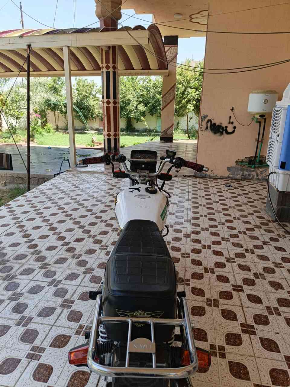 دراجه ايراني للبيع موديل 23 محور 24 كهربائيات كلها شغاله.والمحرك نظيف وما مفتوح السعر 600 وبي مجال.المكان الحبانيه المفتول.رقم الهاتف.***********
