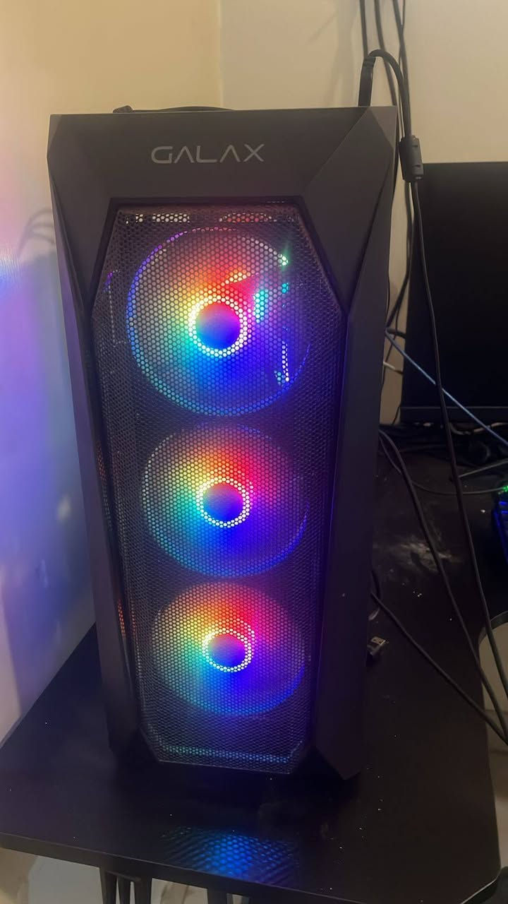 سلام عليكم مكلف بل نشر 
تجميعه للبيع مناسبه الالعاب والمونتاج 
مكان دوره حي ميكانيك موصفات 
Cpu Ryzen 5 9600x
Ram 32gb 16*2 4800hz ddr5
Gpu rtx 4060ti 
M.2  1tb 
Pau 650 w gold shadow 
M.b b650 gigabyte 
Cpu cooler courful 
ملاحظه جامه ضايعه 
الحاسبه نظيفه وكامله سبب البيع التطوير 
سعر مليون ونص وبيه مجال 
***********
