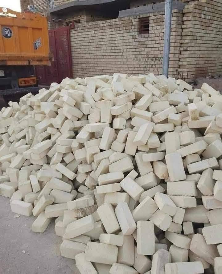 الاستفسار 📞{ ***********
طابوق اطيب✅
طابوق بيرنه دراجه أولى✅
طابوق انجكتر ✅
نتعهد بكافت المسئوليه والعدد ونوعيه  📤
وسيكون التوصيل بإتمام الوقت 🕕 اخوان السعر مايتحدد كل مكان وآله سعره وكل طابوكه وآله سعره هاذ السبب عدم كتابه السعر
