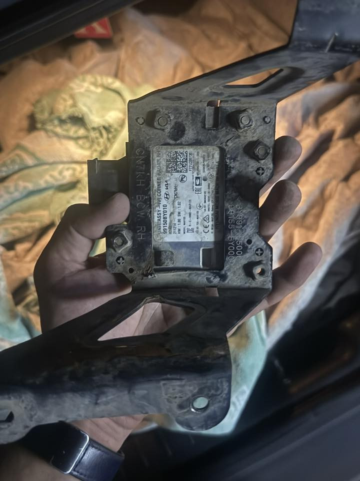 رادار خلفي ايمن او ايسر النترا هايبر للبيع جوه السوك اثنينهم 100 الف هنه والقواعد
كشن كامل كهرباء نضافه فول سعر 75 مع الماطورات 
للاستفسار ***********
