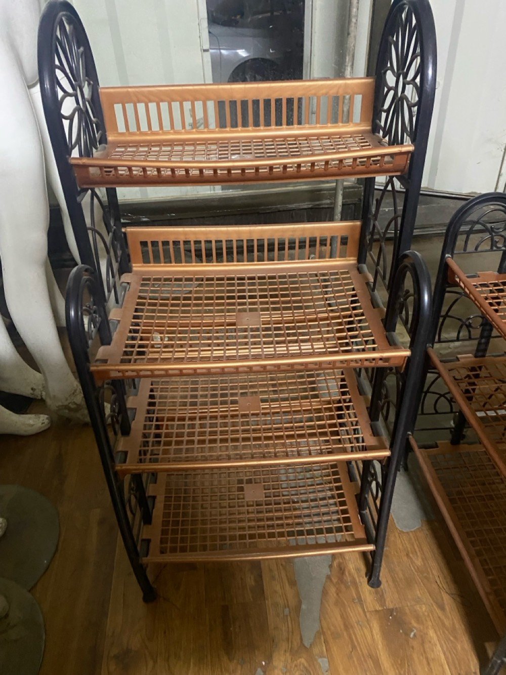 بغداد/ عرصات الهندية
رفوف خزن ملابس وأغراض مختلفة بلاستك قوي ماركة عدد 3 قطع