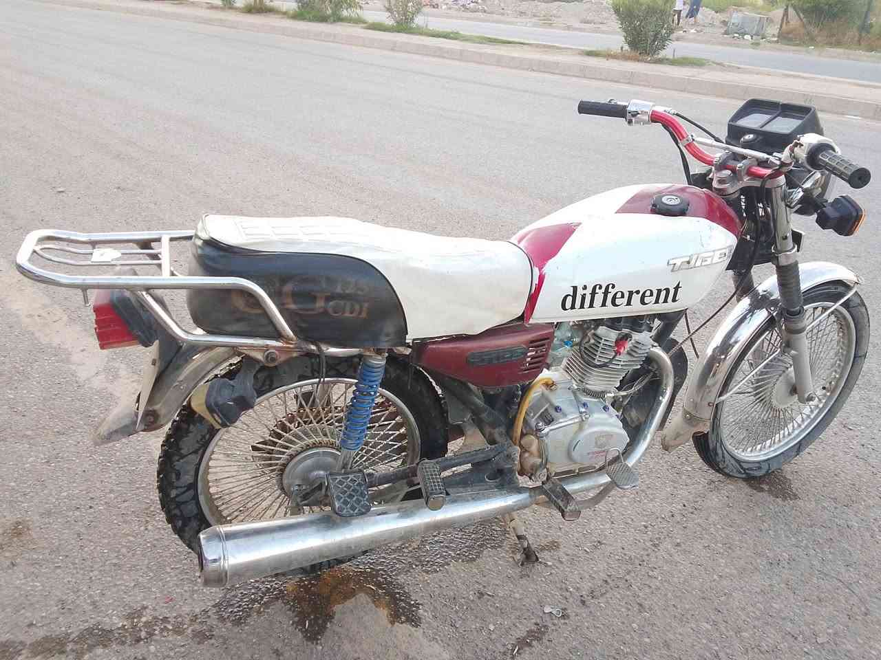 السلام عليكم .
موطور البيع 
ماطور ايراني موديل 2020

محرك بس قبق الفوك مفتوح 
ويرمنية كلها شقالة 
تواير جدد
نضافة كدام العين
السعر 370 وبي مجال شي قليل 

المكان الموصل


**إذا كنت صاحب هذا الإعلان وتريد حذفه لأي سبب، رجاءا أرسل رسالة إلى الدعم الفني**