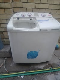 اغراض مستعمله للبيع كل حاجه بسعر العنوان بغداد حي نصر قرب المعارض 0770...