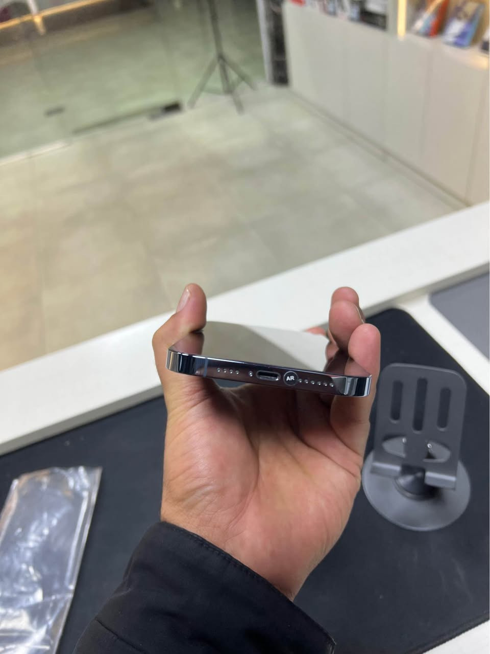 ايفون 13 بروماكس

ذاكره 128

بطاريه 87 بلادي

نظافه فووول 100‎%‎ زلغ مابي

جهاز لا مفتوح ولا واصل مصلح ومايعبر هوه

سعر مناسب 625 الف 

*********** أربيل, العراق
