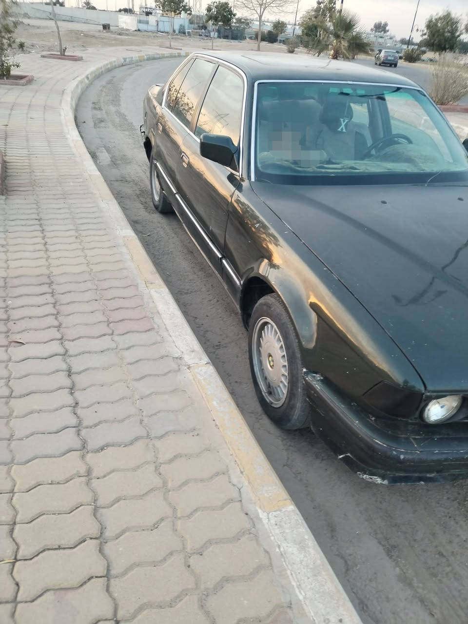 بي ام كير عادي للبيع او مراوس بسياره اوتوماتيك السعر 38 تفاصيلها بي ام  لون زيتوني رقم انبار الماني  حجم735  موديل 88 باتري جوه الكشن جديد  تنته فتحت سقف غرفه نظيفه لون غرفتها ابيض مسجل شغال كهرباء اشاير هورن لايت زنون كله شغال كير ومحرك خير من الله بدون تنقيص بشرط تنمرمن الواحد الى الخامس بدون متفتح بنيد سنويه عظم عاج تسقط بشهر السادس  بيها نقص ارفيوا يخربط فقط  وشغلات بسيطه اقتصاديه بصرف البانزين انساها البانزين مكاني الرمادي


**إذا كنت صاحب هذا الإعلان وتريد حذفه لأي سبب، رجاءا أرسل رسالة إلى الدعم الفني**