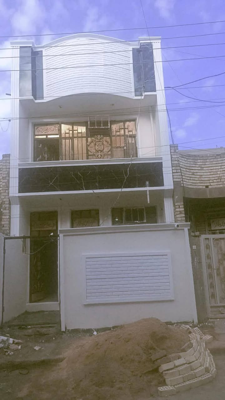 سلام عليكم يوجد لدينا كادر لبخ وديكور واجهات المكان الرمادي وكادر مضبوط ميه بل ميه ماطلع من يمك اله تكوني راضي عليه وعل شغلي الي حاب يتواصل معنا رقم الهاتف  👈‏‪***********‬‏
