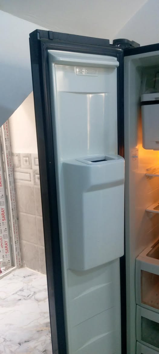 ثلاجه بيكو الحجم الكبير بابين باب مجمده وباب ثلاجه ماداخله تصليح شرط التجميد غاز مو بخار حجم كلش كبير ماواضحه بل تصوير عرض متر 30قدم السعر 500وبيها مجال


**إذا كنت صاحب هذا الإعلان وتريد حذفه لأي سبب، رجاءا أرسل رسالة إلى الدعم الفني**