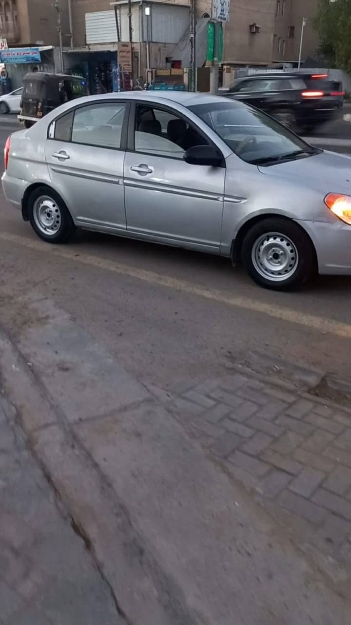 اكسنت 2009وارد امريكي ليبل واحد حادثه  جاملغ خلفي  ويرباك البرده الخلفي طاك
مكينه 1600  بس بيه تنقيص هو كل الاكسنت يجي ينقص الأمريكي  
اتخم تاير  جديد قبل 10ايام 
 مكفوله لغود وشواصي 
 مابيه اي نقص 
جاهز ع آخر حبايه سياره مال بيت 
 مال موضف من الشعله المطار بغداد ع ايد وحده
 مكاني بغداد الشعله 
رقمي ***********
