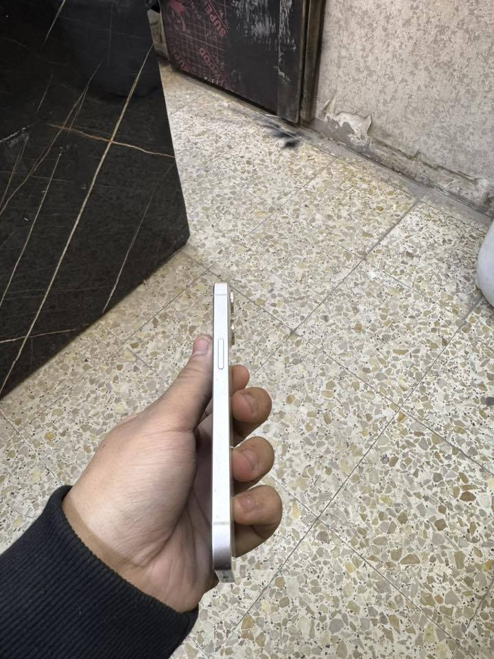 للبيع ايفون ١٣ ذاكرتة١٢٨ بطاريتة٧٧ مامبدل بي شي كلاس مفطور وفيس طافي ب٣٠٠ مكاني بغداد
***********
