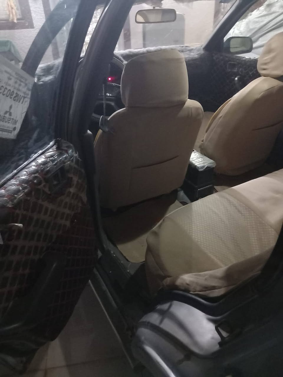 السلام عليكم
ميسبوشي لانسر موديل 1991

رقم صلاح الدين  الجديد سنويه لحد 2030
 صاحبه الشرعي موجود ايريد تحول 
 السياره كل كهربائيات شغاله شاشه
السياره عايزه سمكره وصبغ
السعر 22 وبيه مجال 
الهاتف *********** او 0774805203 
 
عنوان صلاح الدين
