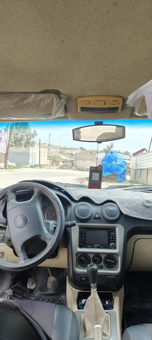 كصة قديمة بيها بوند فقط الباقي كله وضع شركة سياره نظيفة ما متعوبه وشرط التحويل وكابون بانزين بيها ماشيه 157 الف 
#السعر_54 وبيها مجال الطيبين
رقم الهاتف ***********
