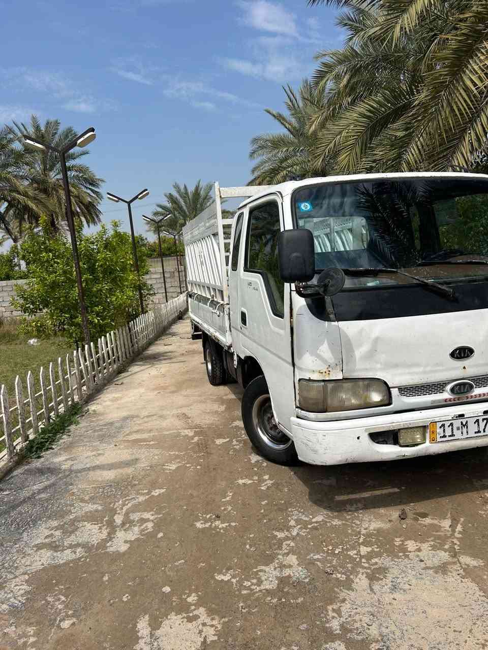 السلام عليكم 
فونتيره للبيع  ١٩٩٨
سنويه مجدده  ارقام انكليزيه  بغداد 
محرك تخم تاير كوري 
مكان بغداد  
السعر ٦٠ 
رقم 
***********
***********
