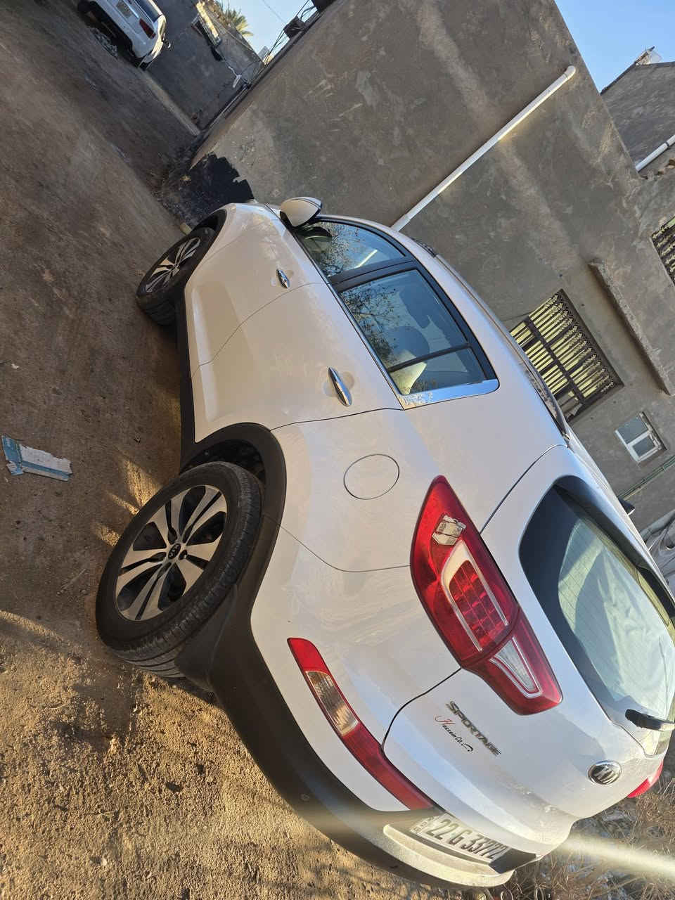 كيا اسبورتج خليجي موديل 2014 كفاله عامه
مكينه ع وضع الشركه
رقم وهزه وسنويه جديده
سياره كفاله عامه 
ماشيه 86
السعر 158$
الاتصال ***********
