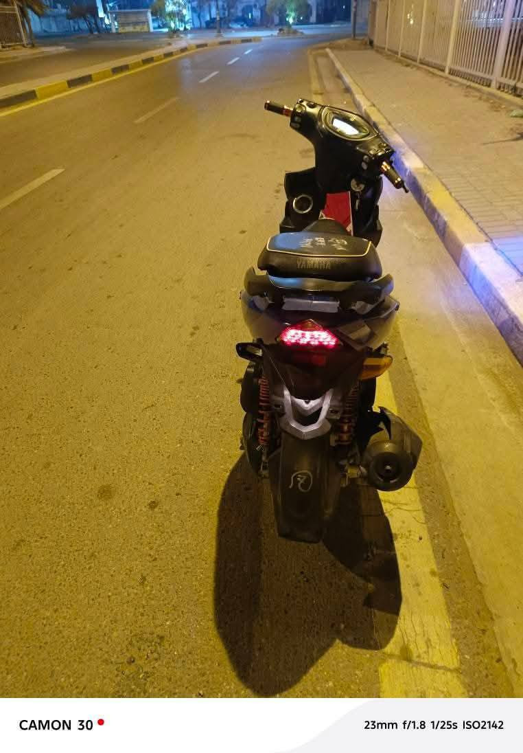 850 بيها مجال مستعجل على بيعتها
بلاديه مانقصها شي 
***********
بغداد الشعله
