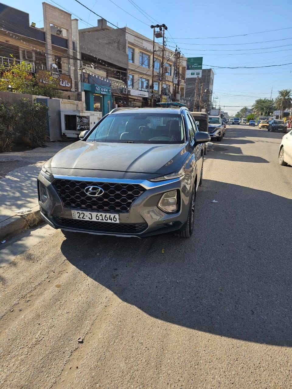 سنتافي 2020 خليجي 6سلندر 3500 فول مواصفات ما عدا بانوراما مكفولة من الصبغ والضربة بس بيها حالوب بالقمارة والبنيد مو كلش مبين اصلا

 السيارة باسمي السنوية رقم اربيل الجديد ماشية 78 الف السيارة نظيفة جدا وعلى ايدي اخذتها زيرو

مكان السيارة بغداد الغزالية
رقم التلفون ***********

مواصفات

مكينة V6/3500  ٦سلندر
بصمة
تشغيل عن بعد بالسويج
كشناتها جلد درجة اولى
شفتات كير بالستيرن
ليد امامي + خلفي
كراسي كهرباء
تبريد شاشة
اشاير بلمري + مري كهرباء + ترحيب حضور
صندوك كهرباء
درايف مود 4 وضعيات
كامره خلفية دوارة
ويل 19 كبير
حساس امامي خلفي
مانع انزلاق
مانع انحدار 
كروز سرعة + مثبت سرعه
جام اوتو 4
3 قطع تبريد
7راكب
بردات ابواب خلفية
شاشة 
منافذ usb
شاحن وايرلس
تبريد خلفي تحكم منفصل
