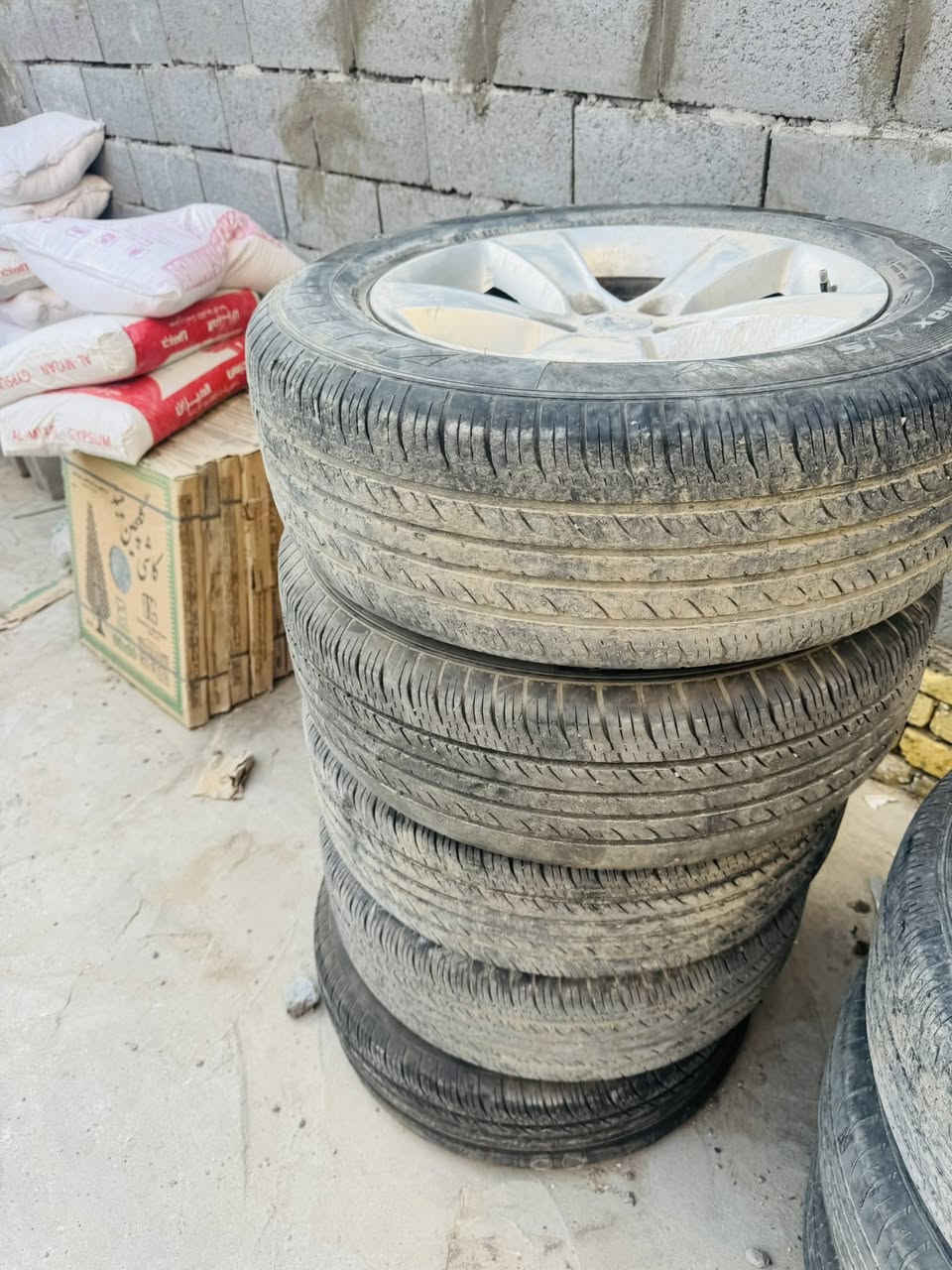 سلام عليكم تخم ويل جاجر اوباما هوه وتايراته نضاف لا كسر لا تصليح لا عواج سعره ١٥٠ الف مكاني بصره 
***********
