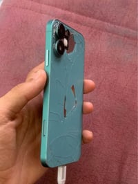 ايفون XR • ١٢٨ • ضهر مكسور