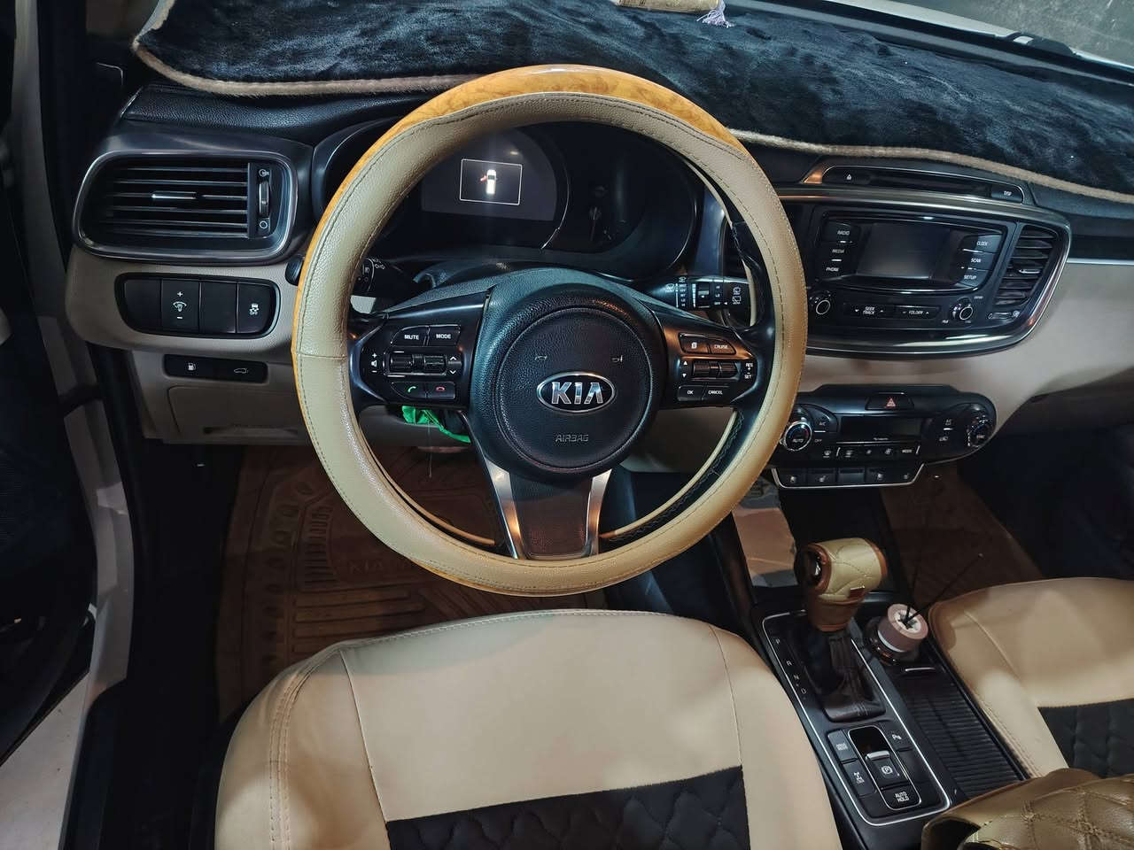 موديل ٢٠١٦
٦سلندر

٣قطع تبريد

حساس خلفي وامامي

ماشية١٢٢ الف

مرايا شفط

الكراسي الأمامية كهربائية
رقم بغداد دولي
رقمي ***********
السعر ٢٢٠
