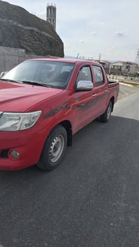 هايلوكس • ٢٠١٣ • تواير جديدة