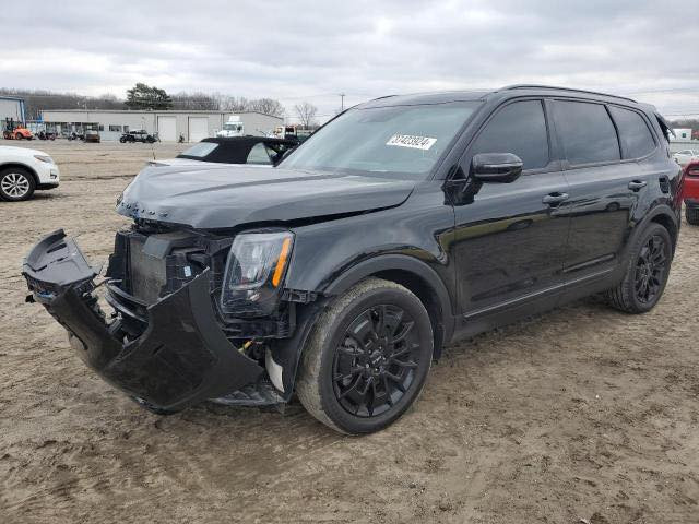 السلام عليكم / 2022 KIA TELLURIDE, SX
 كيا تيلورايد 2022 الشكل الجديد sx فول الفول كامل مواصفات  
 لون اسود وارد امريكي صور الحادث مرفقة وتصليح درجة اولى 
المواصفات :
—————-
كير اوتو 
هاند ابريك بصمه 
٣قطع تبريد 
٧ راكب اكيد 
عداد دجتل 
انظمه قياده 5
تجي محرك V6 3800 تنفس طبيعي   
داخل جلد مشمشي ملكي جلد 
بصمه السياره 
رادارات 
وتحديد مسار 
كشنات كهرباء 
وكشنات منفصله vip  
 حساسات خلفيه 
مساحه تخزين في الصندوك اكيد موجوده 
تشغيل عن بعد 
وكشنات تدفئه
شحن واير لاسلكي 
رقم نجف مميز الجديد باسمي تحويل ثاني يوم  
وهذا رقم الشاصي
5XYP5DHCXNG247422
مكان السياره  النجف / 
السعر ٢٢٩  ورقة جديدة ماناقصة شي وسعر مناسب ماكو هيج سعر بالسوك 
*********** واتساب مراسلة

