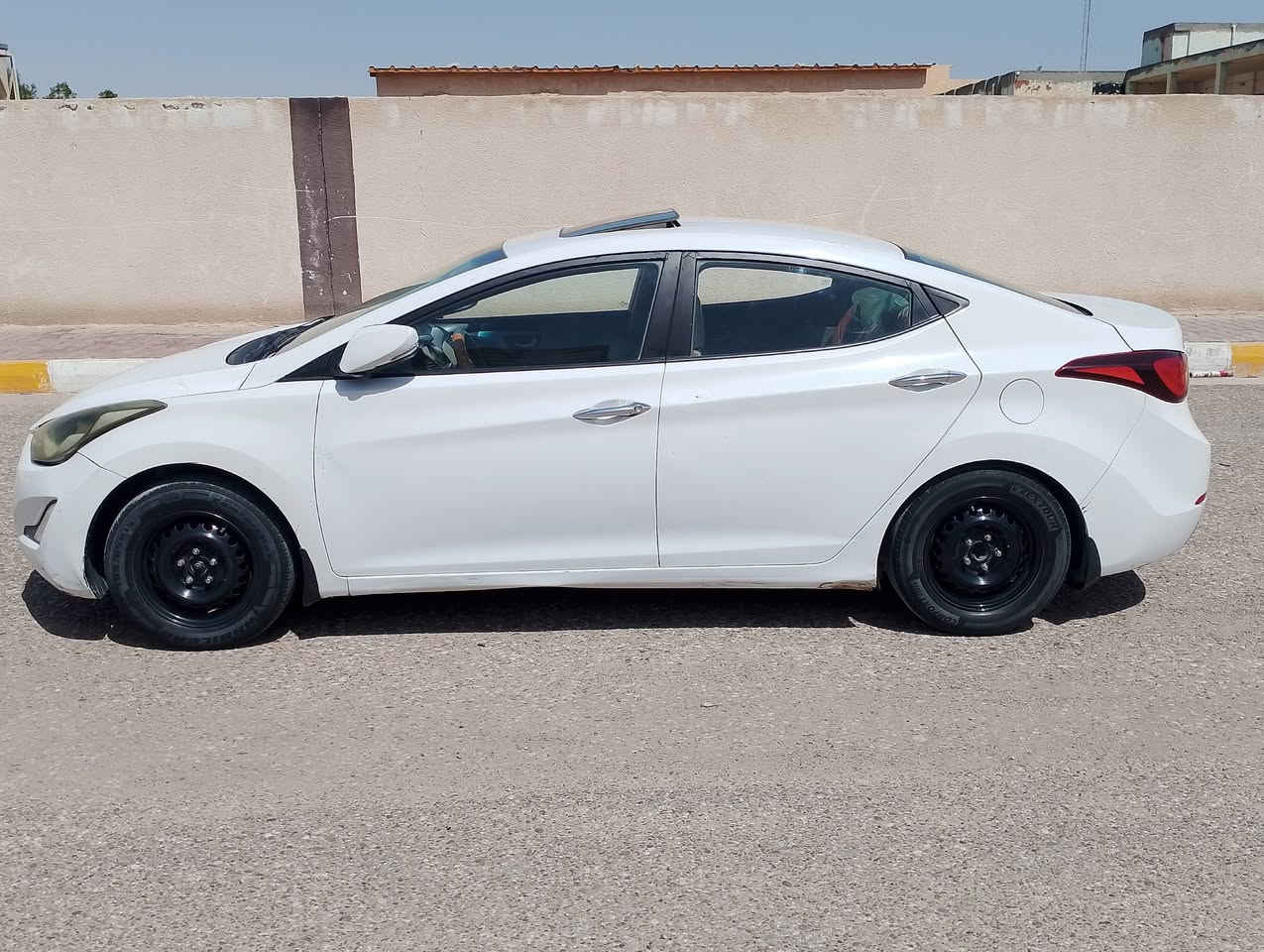 يا الله سلام عليكم اخوان لبيع النترا مديل 2015 خليجي بسمي رقم بغداد الدولي بيهه رش صبغ كم قطعه ابيع حزام هيه مو حزام بس ابيع حزام بدون تكم محرك 1800دوش محرك كير مكفولات ترايك وين ميعجبك حداديه قبل شهرين جديده مشط جديد  تبريد منضومه كامله قبل شهر شرط الفحص وشرط ثلج تبريد تدفئه مواصفات فتحه سلايت اشاير بل مري مري شفط شاشه كامره فول تحكم نضام ايكو السعر 102 وبيهه مجال كلش قليل مكاني كربلاء الحر ***********
