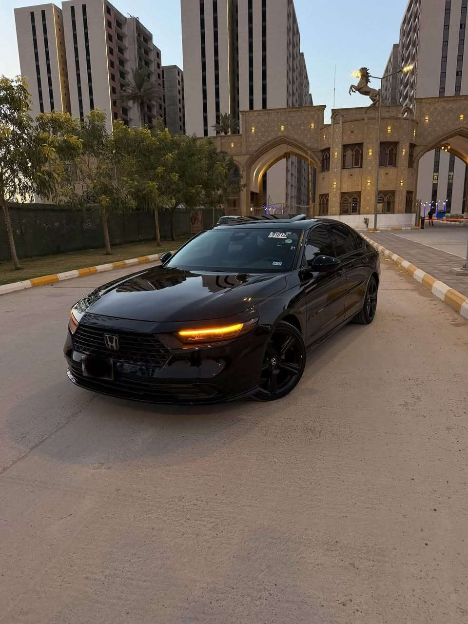 🔥 للبيع – هوندا أكورد سبورت L هايبرد 2025 🔥

🖤 اللون: أسود بلاك توب
🚘 الفئة: Sport L Hybrid
📍 الممشى: 7600 ميل فقط
🚘السعر: 187 بدون رقم وبيه مجال بسيط
الي يدور اسعار مهجوم خل يدور يلكه

✨ سيارة بحالة الوكالة ومواصفات كاملة جداً:

✅ منظومة هايبرد اقتصادية وقوية
✅ رادار أمامي
✅ رادار جانبي (Blind Spot)
✅ مثبت سرعة ذكي
✅ نظام المحافظة على المسار
✅ شاحن لاسلكي
✅ شاشة كبيرة حديثة
✅ كاميرا خلفية
✅ تشغيل بصمة وستارت
✅ حساسات متعددة
✅ إنارة LED كاملة
✅ جنوط سبورت أصلية
✅ داخلية فخمة ونظيفة جداً
✅ سيارة لا تحتاج أي مصروف

 🚘🚘 السياره ربع بنيد صبغ فقط  بدون اي دواخل

🚨 سيارة شبه جديدة بمظهر رياضي أنيق ولون أسود

❌ البيع فقط – بدون مراوس أو تبديل رجاءً
📞 للتواصل:*********** بغداد, العراق
