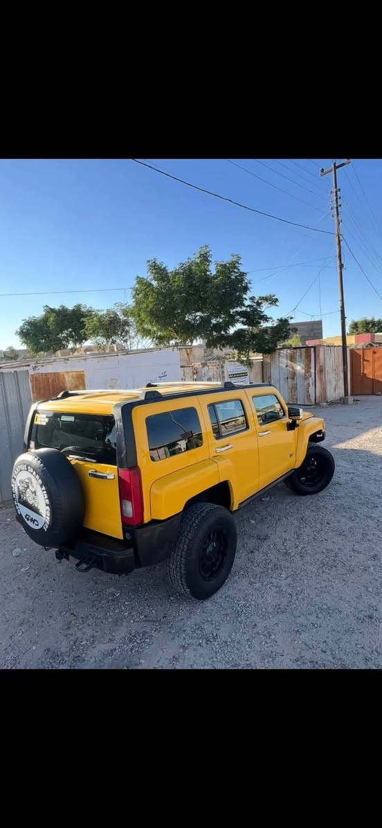 السلام عليكم همرh3 موديل 2007 رقم أربيل دولي شرط التحويل
لون مميز بلادي سياره بدون ضرر او صبغ سونار بالمنشور 
محرك 5 سلندر 3700 بلادي كير أوتوماتيك ماشيه 150
حداديه تخم تاير ويل جبلي شرط 
كهربائيات كلها شغاله 
سنتر لوك جام كهرباء شاشه مري كهرباء 
فول مواصفات فتحة سقف 
سياره جديده وأحلى من الصور ب هواي 
مكاني كركوك 
السعر 105 بيع ومراوس
رقم الهاتف ***********
