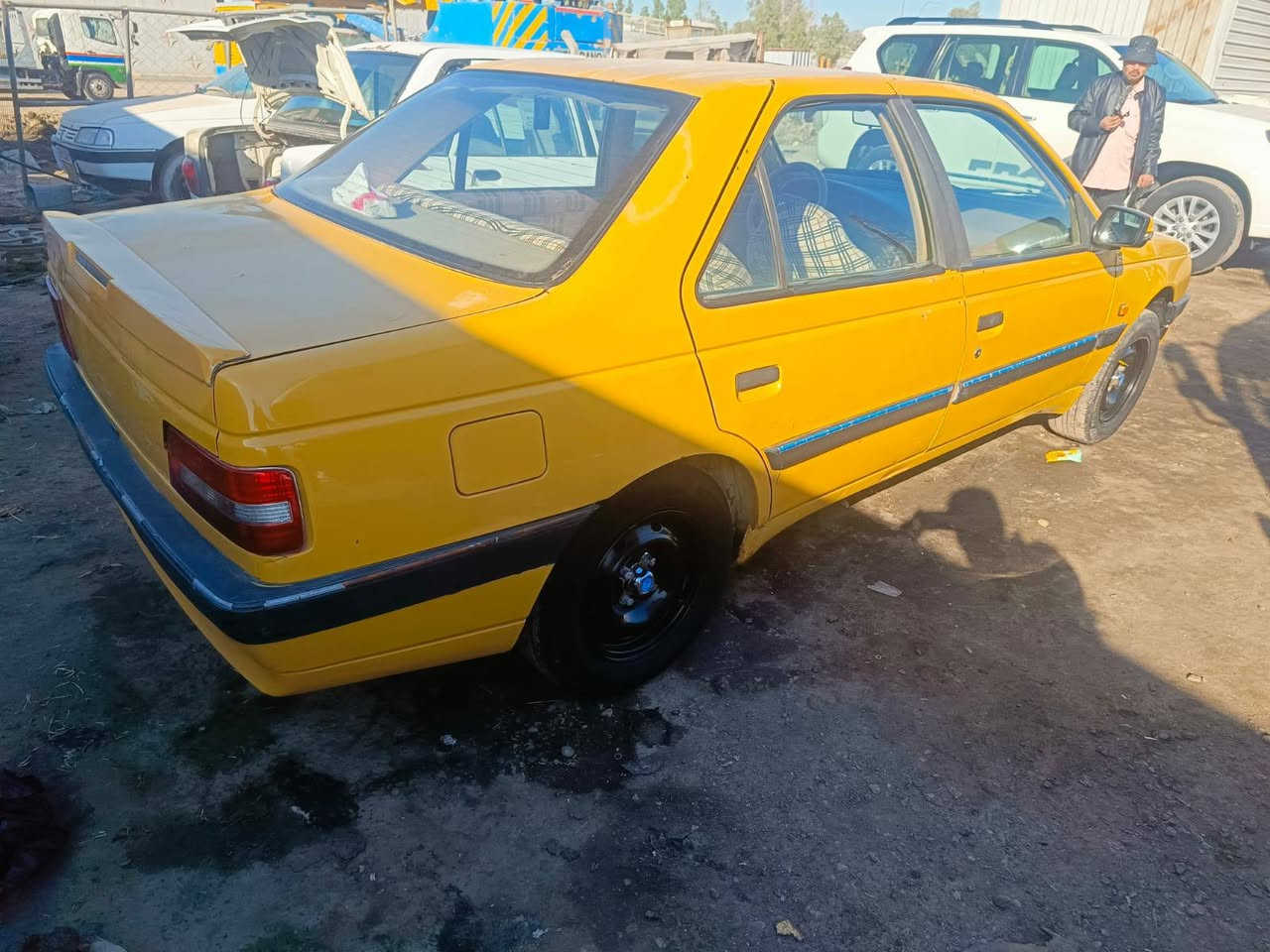 بيجو اكد ٢٠١٦ جاهزه للاخير محرك وكير وتبريد وتدفئه جاهزه للاخير سعره ٣٥ مكانه الكوفه بيه قطعتين صبغ فقط الاتصال *********** النجف, العراق
