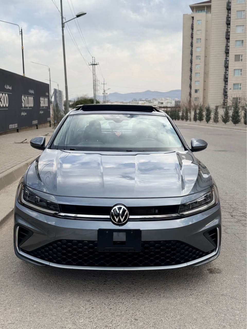 JETTA   SE
جيتا موديل 2025 مواسه فات قه پات به سمه شه غال پانوراما  شكل گوراو شاشه گه وره گيچ ئه لكتروني ناو سپي  كوشن هيته ر ته بريت له مس بريك به سمه ئوتو ستارت ته نها ١٤ هه زار روشتوه كوشن كاره با راداري بيش راداري ئاوينه ته حديد سورعه لايت ليد سه ياره كه ده عامي بو عامي به شه رت كلينه يه ك په له كارتي بچوكي هه يه بي ناو گرتن بي ئرباك شوختو چاليشي نيه سعري 195
*********** السليمانية, العراق
