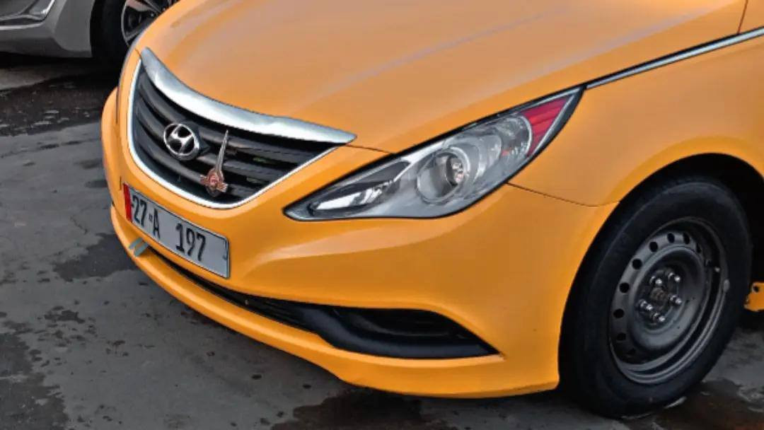 سلام عليكم سوناتا 11 أمريكي ضربه طخه بل داير جاملغ الخلفي الأيسر وتبديل جاملغ امامي سياره جاهزه تخم تاير تبريد حداديه منضومه زنون  كير محرك توني شادهن ترايك وين ما تريد مكاني ناصريه  الهاتف ***********
