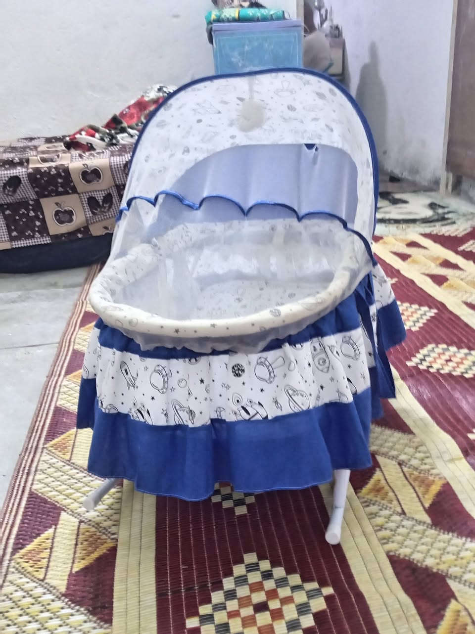 سلام عليكم كاروك للبيع سعر اب20وبي مجال قليل***********
