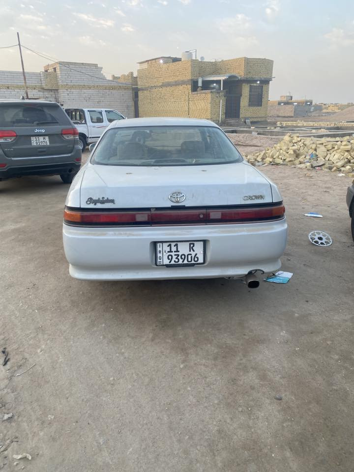 سلام عليكم اخوان سياره مارك نفخ مكفوله من العيب الشرعي موديل1992سياره نضيفه كير جديد مكينه مجفته فحص موجود سياره دواخله جيس ومسجل شغال مداور مباشر ارقام إنكليزي رقم صاحب السياره ***********
