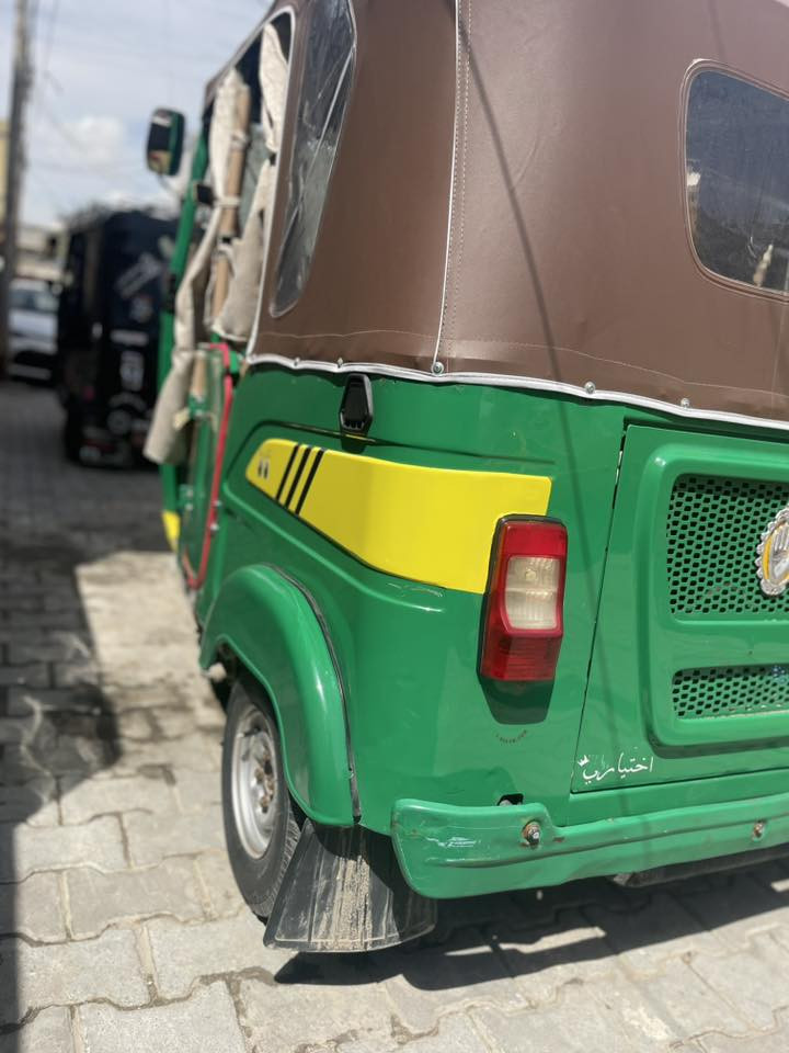 تكتك للبيع موديل 22 شهر ال11 رقم وسنويه كفاله مكينه وكشر للستفسار ***********
