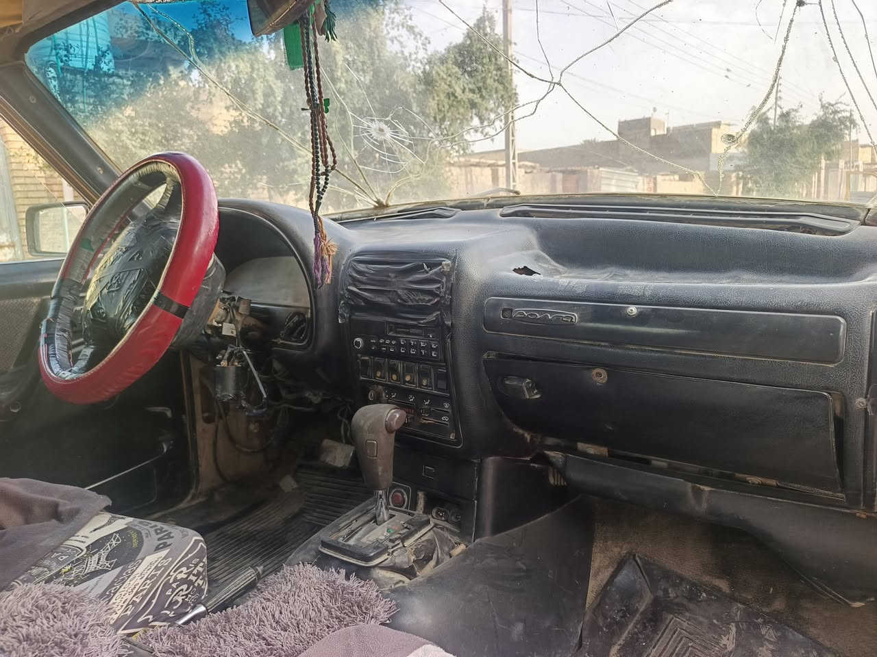 سلام عليكم للبيع فولگه 2003 رقم ذي قار امحور اثنين اونص ديلكو السعر 15 اوبيها مجال  مكاني الشطره  اذا اكو مراوس ب خصوصي اراوس رقمي ***********
