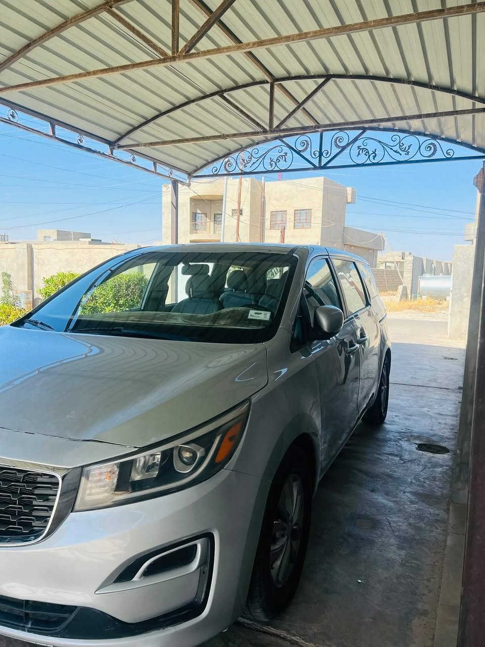 سيدونا ٢٠ ضرر جاملغ تبديل بلادي بدون دواخل او ايرباك ماشية ١٠٢  السونار ورقم الشاصي مرفق  رقم أربيل خصوصي جديد ابواب كهربائية سعر ١٨٠ وبيها مجال الاتصال ***********
