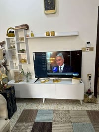 ميز اللازمه • للبيع