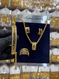 قناة واتساب • لينك • اكسسوارات شخصية