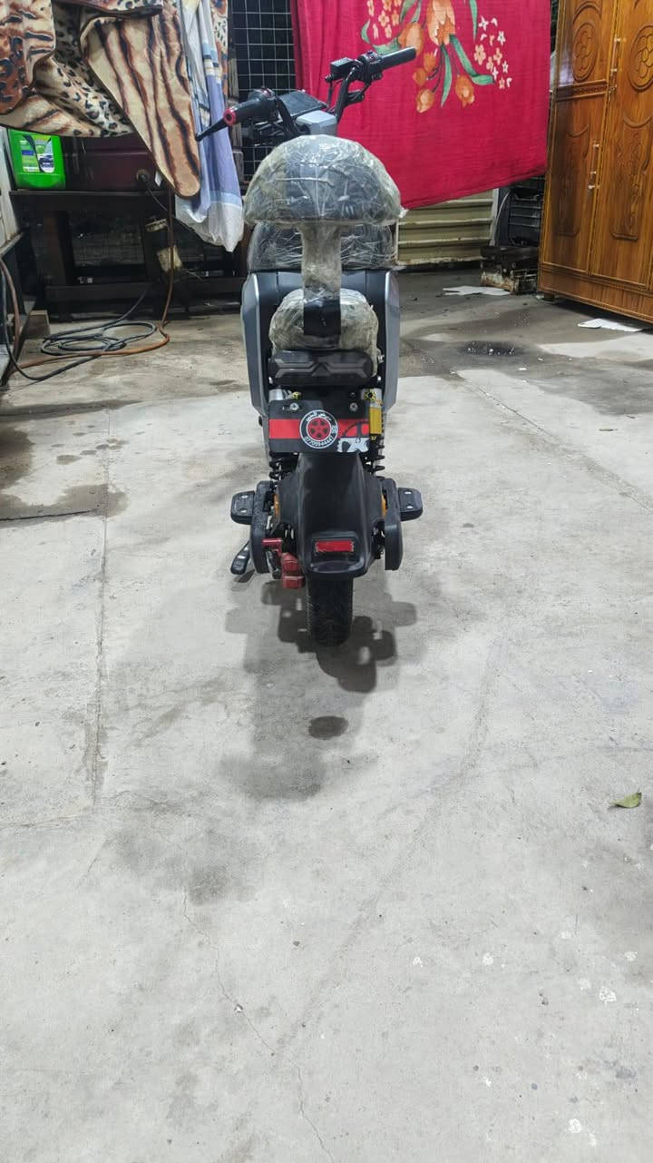 دراجة r9 مستعملة قليل السعر 425الف وبيهه مجال قليل للتواصل ***********
