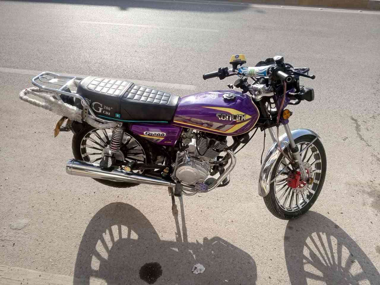 سلام عليكم ورحمه الله وبركاته اخواني الاعزاء موطور يراني للبيع موديل 25  محرك 200 تجي تفحص يم  اي مصلح يعجبك مكان رمادي شارع 20 وتواصل على واتساب ‏‪***********‬‏  وسعر 900وبيه مجال
