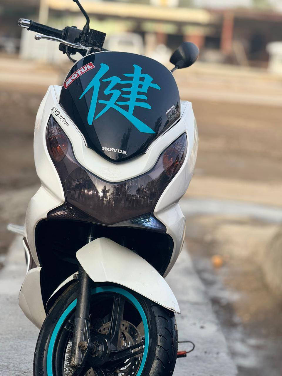 السلام عليكم بي سي اكس جيل اول دراجة خير من الله لا تنقيص ولا تبخير
نقص فقط لاستيكات الي جوه رجل فقط 
نكره بكل وقت 
السعر ١١٥٠ وبيها مجال 
العنوان ديالى بعقوبة 
***********
